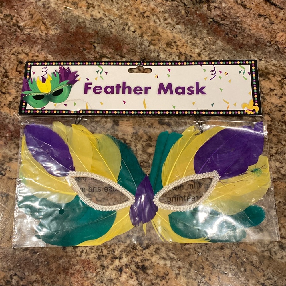 Mardi Gras 💜💛💚 Feather Face Mask, NWT, Sealed - Unopened Pkg